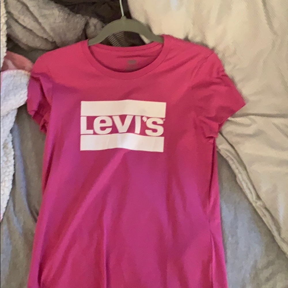 Levis pink shirt